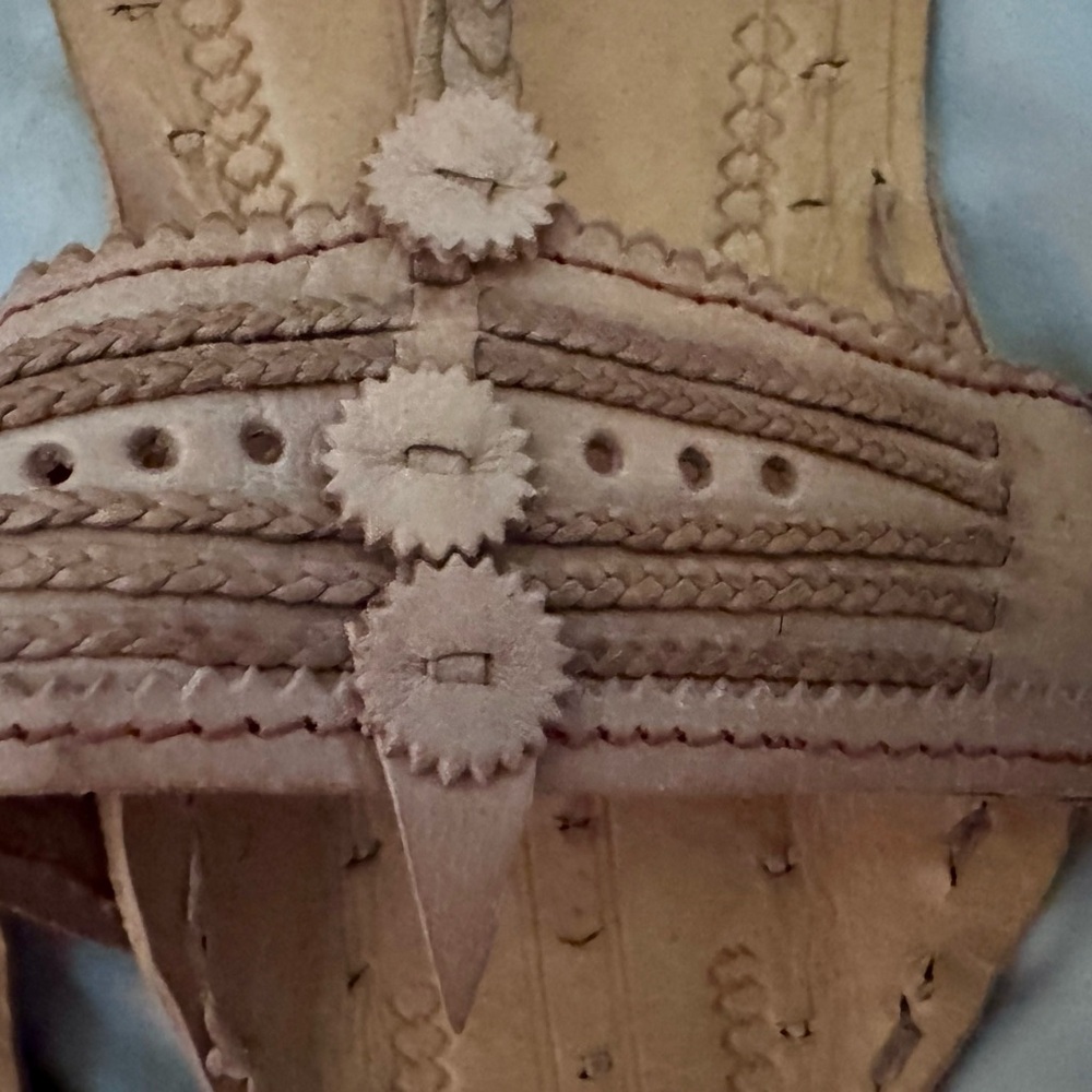 Handcrafted Tan Leather Sandals NWOT - Picture 4 of 9